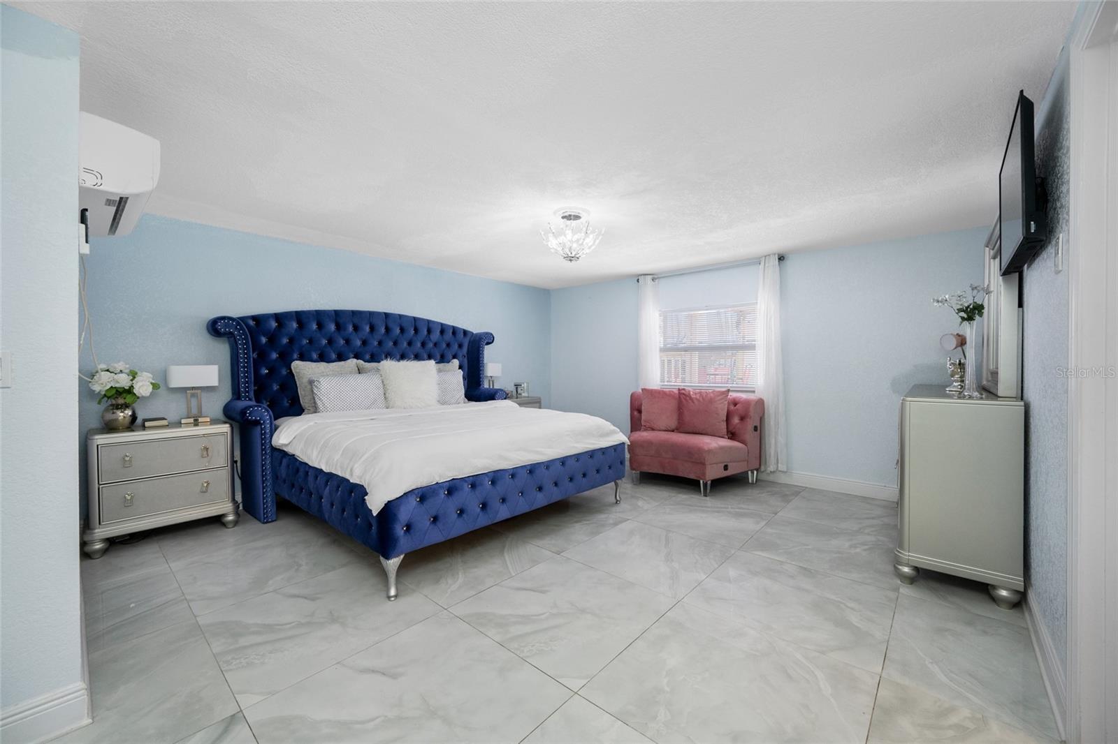 SOUTHERN COMFORT HOMES UNIT - Residential