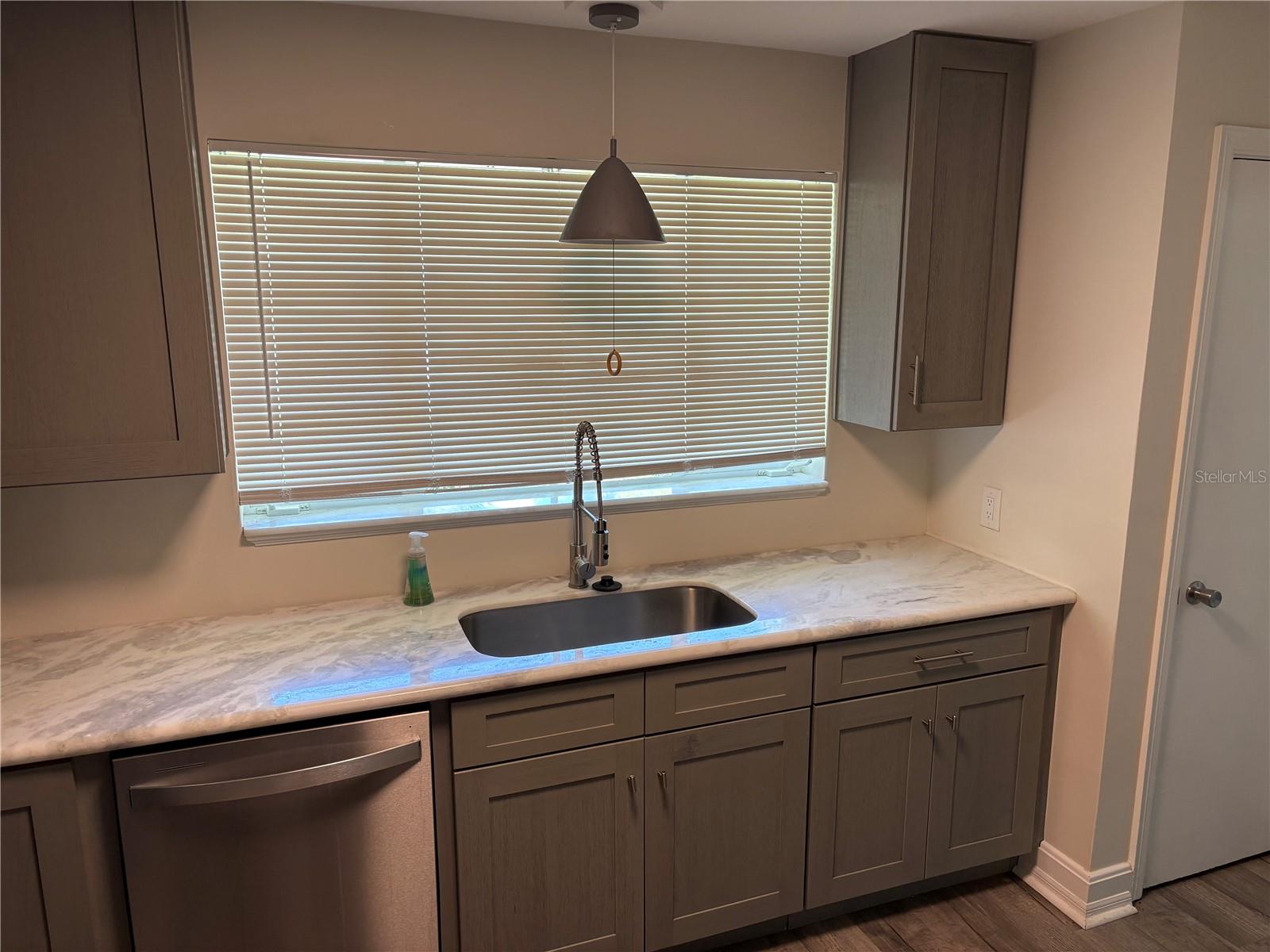 MURREY HILL COURT - Residential