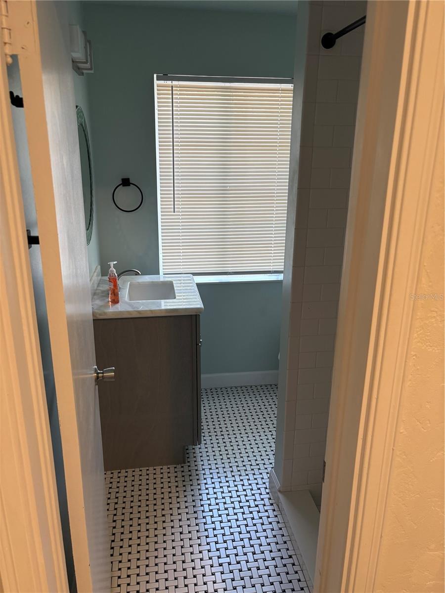 MURREY HILL COURT - Residential