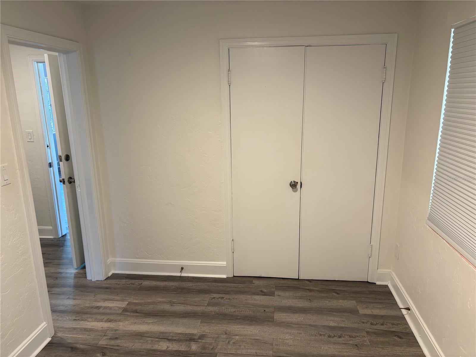 MURREY HILL COURT - Residential