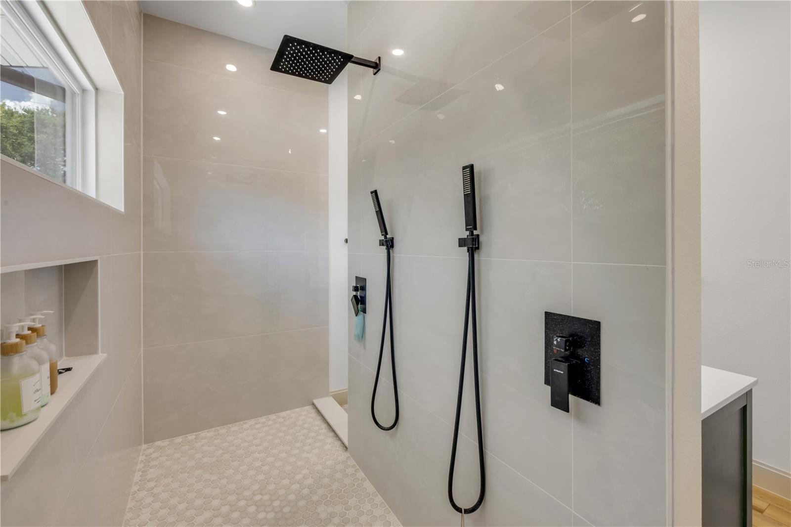 NEW SMYRNA BEACH - Residential