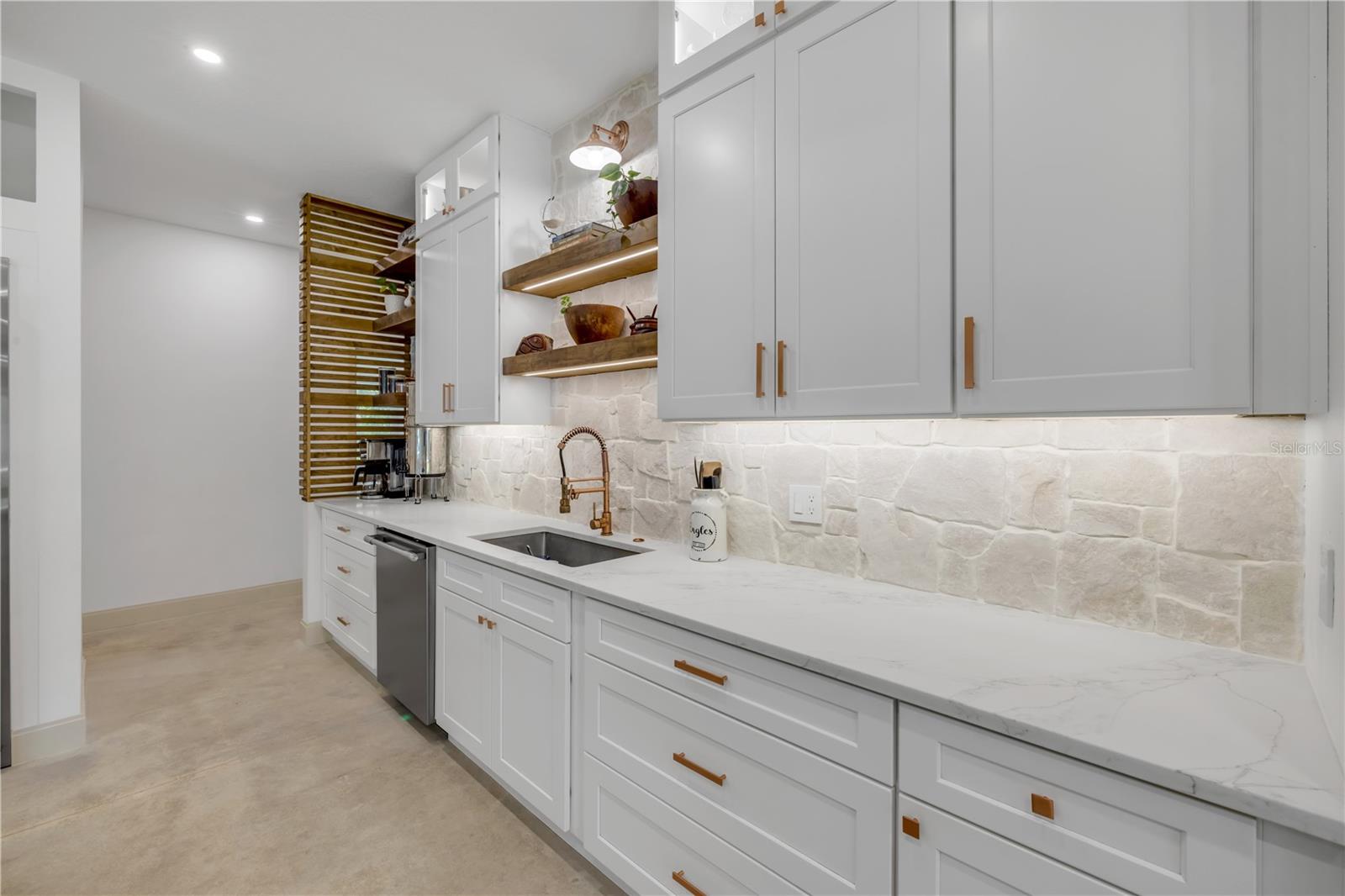 NEW SMYRNA BEACH - Residential