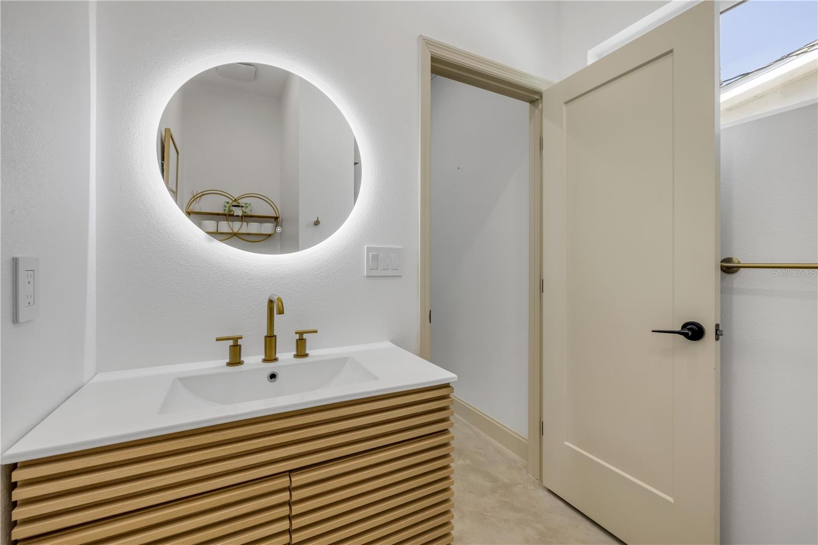 NEW SMYRNA BEACH - Residential