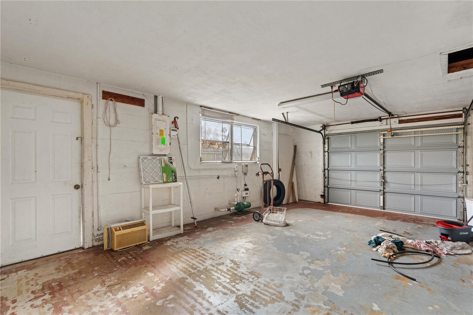 JASMINE LAKES - Residential