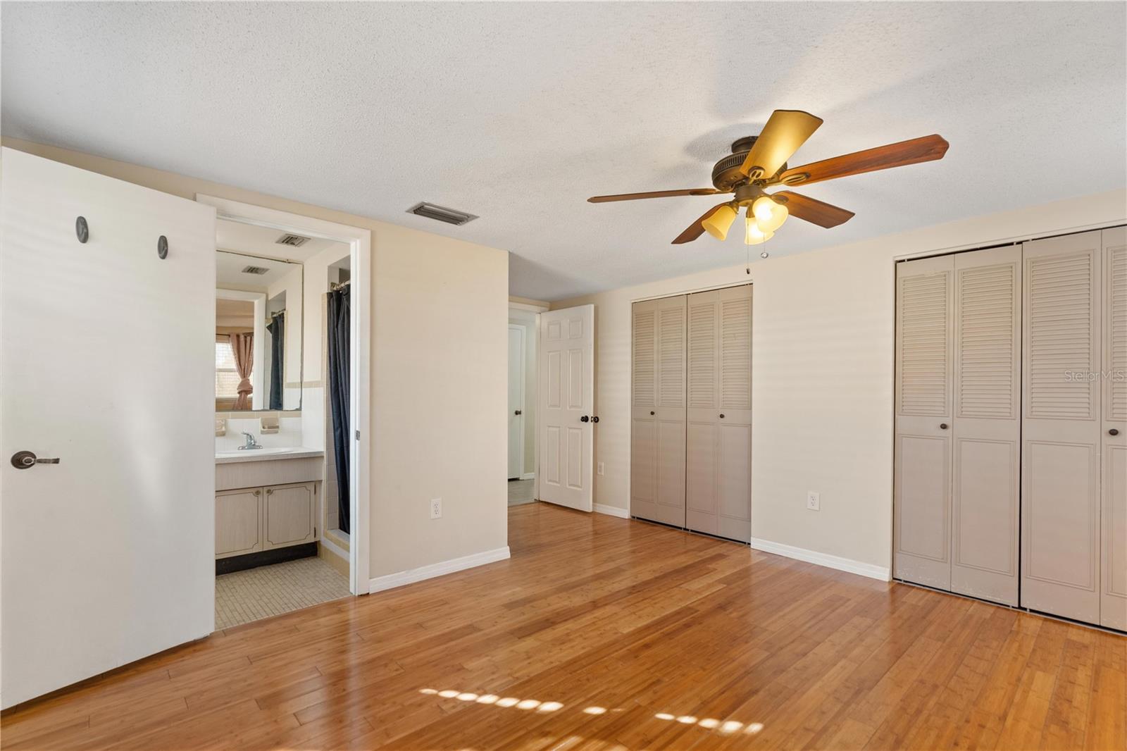 JASMINE LAKES - Residential