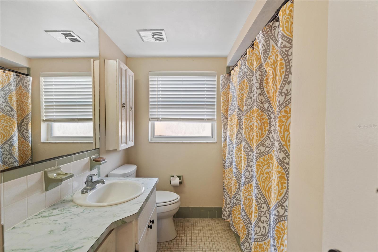 JASMINE LAKES - Residential