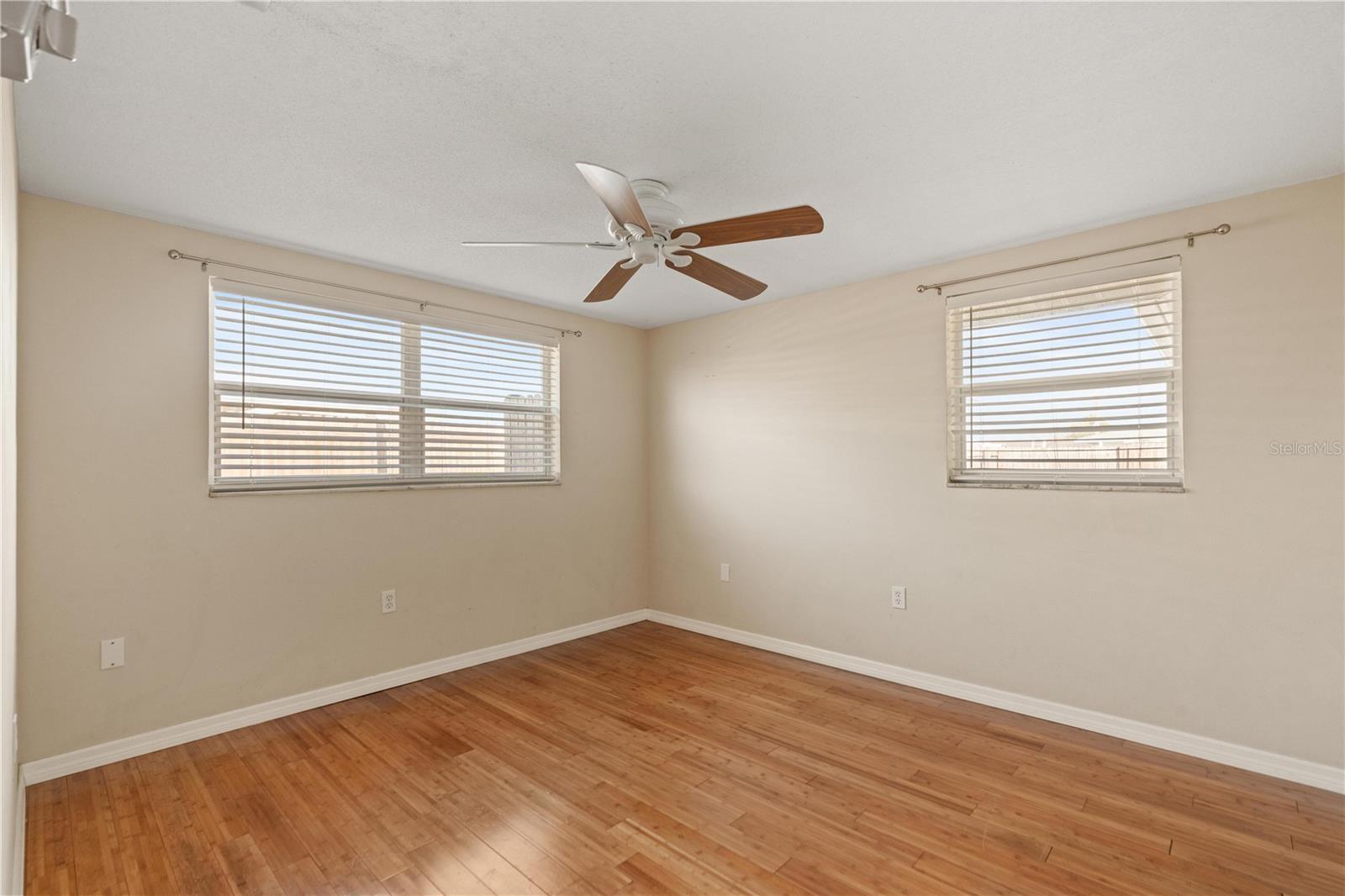 JASMINE LAKES - Residential