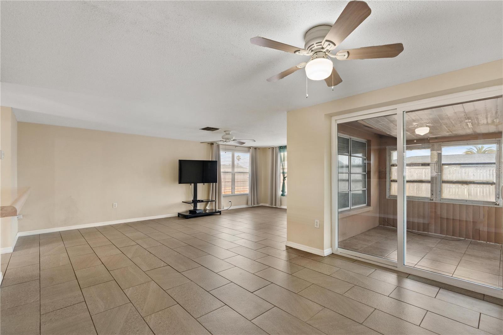 JASMINE LAKES - Residential