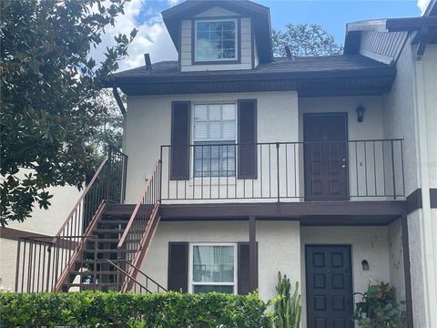 A home in WINTER SPRINGS