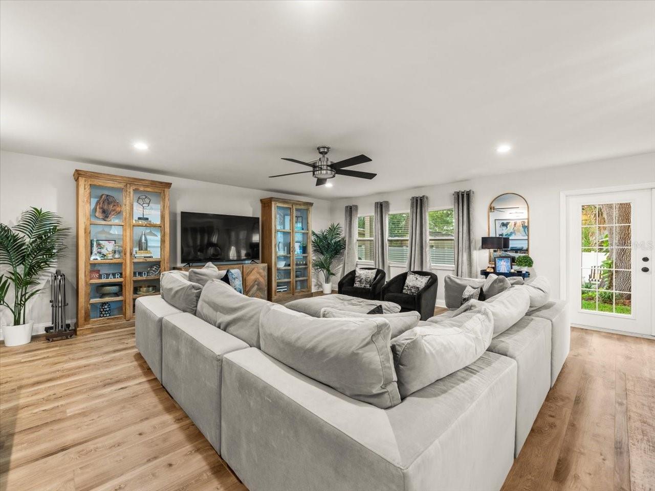 ANITA SUB - Residential