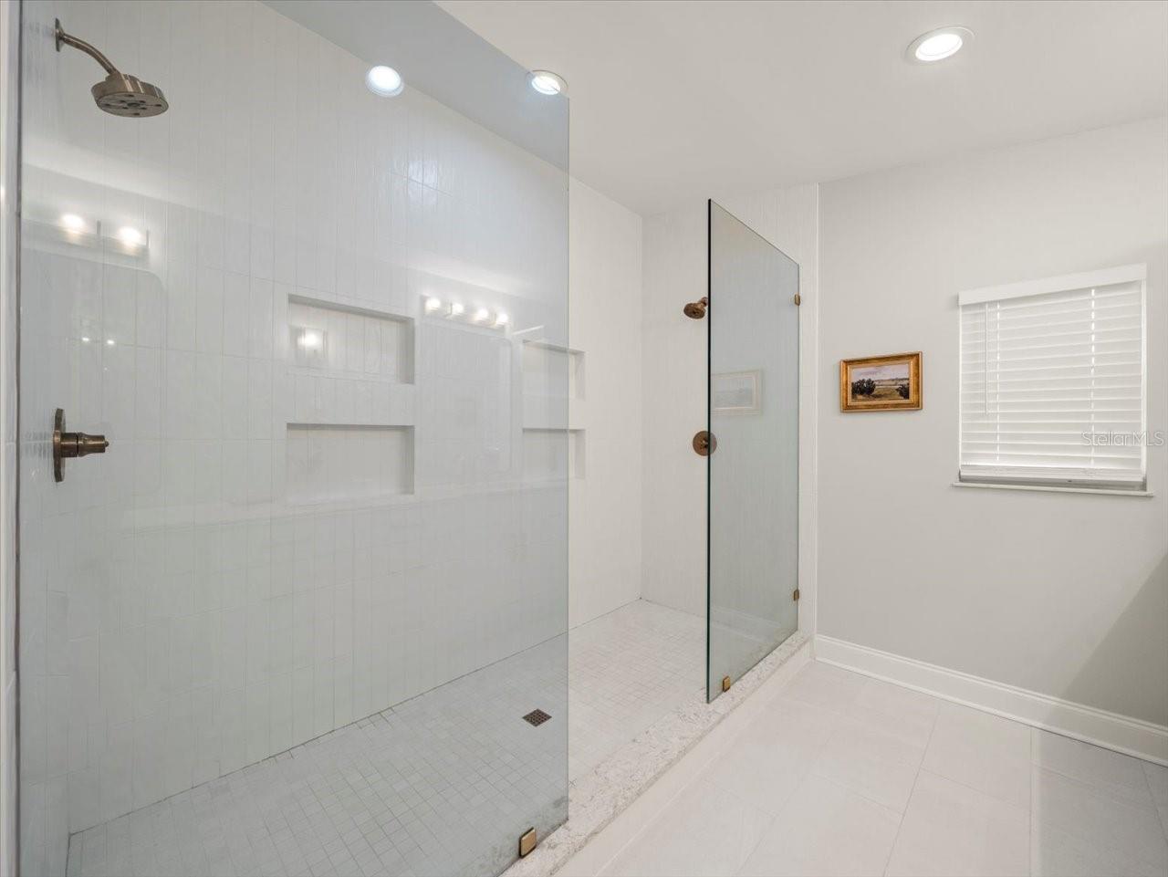 ANITA SUB - Residential