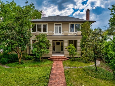 Photo of 2445 Alameda Avenue, Sarasota, FL 34234 (MLS # A4681432)