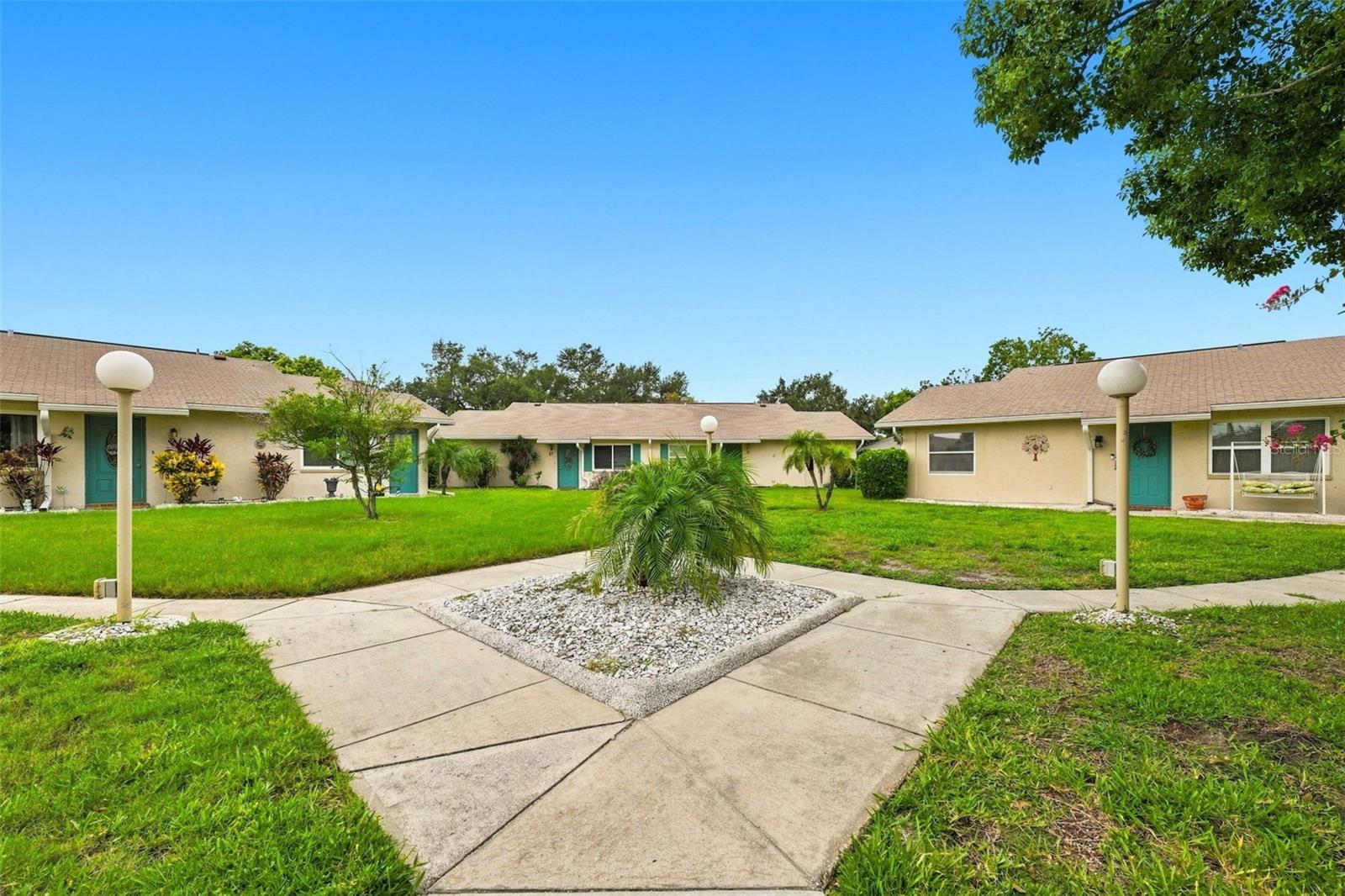 1906 CANTERBURY LANE 28