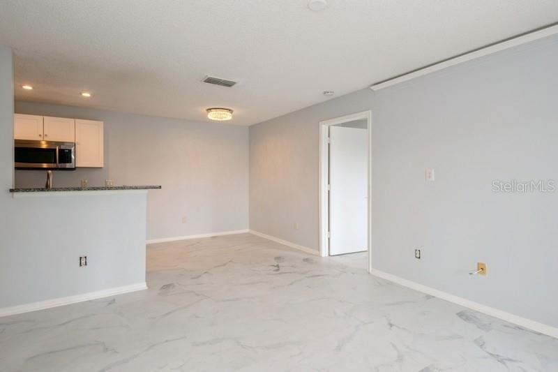 REGENCY PARK AT LAKE MARY A CONDO - Residential