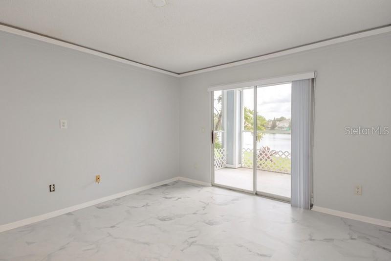 REGENCY PARK AT LAKE MARY A CONDO - Residential