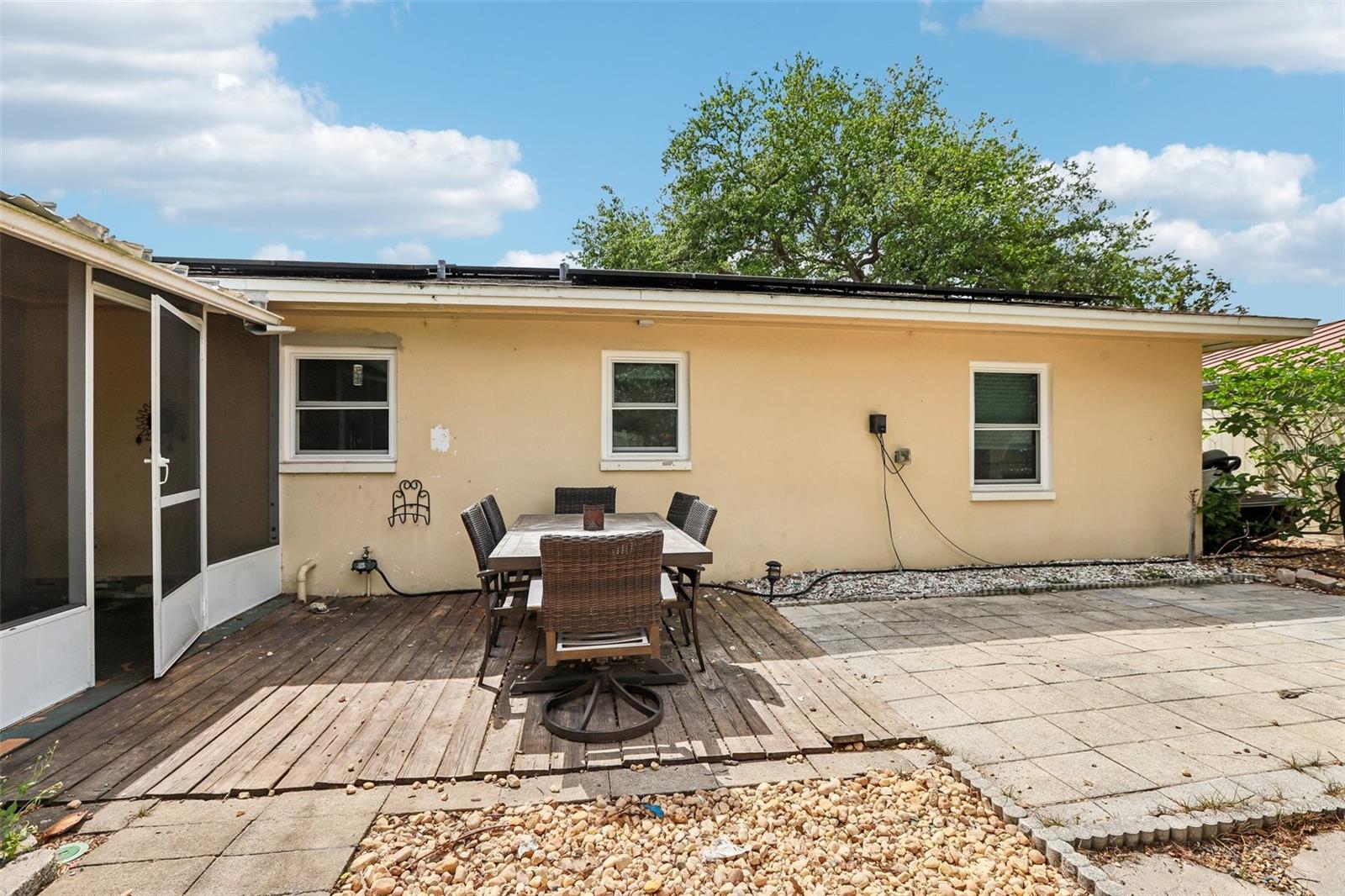 DUNEDIN MANOR 1ST ADD - Residential