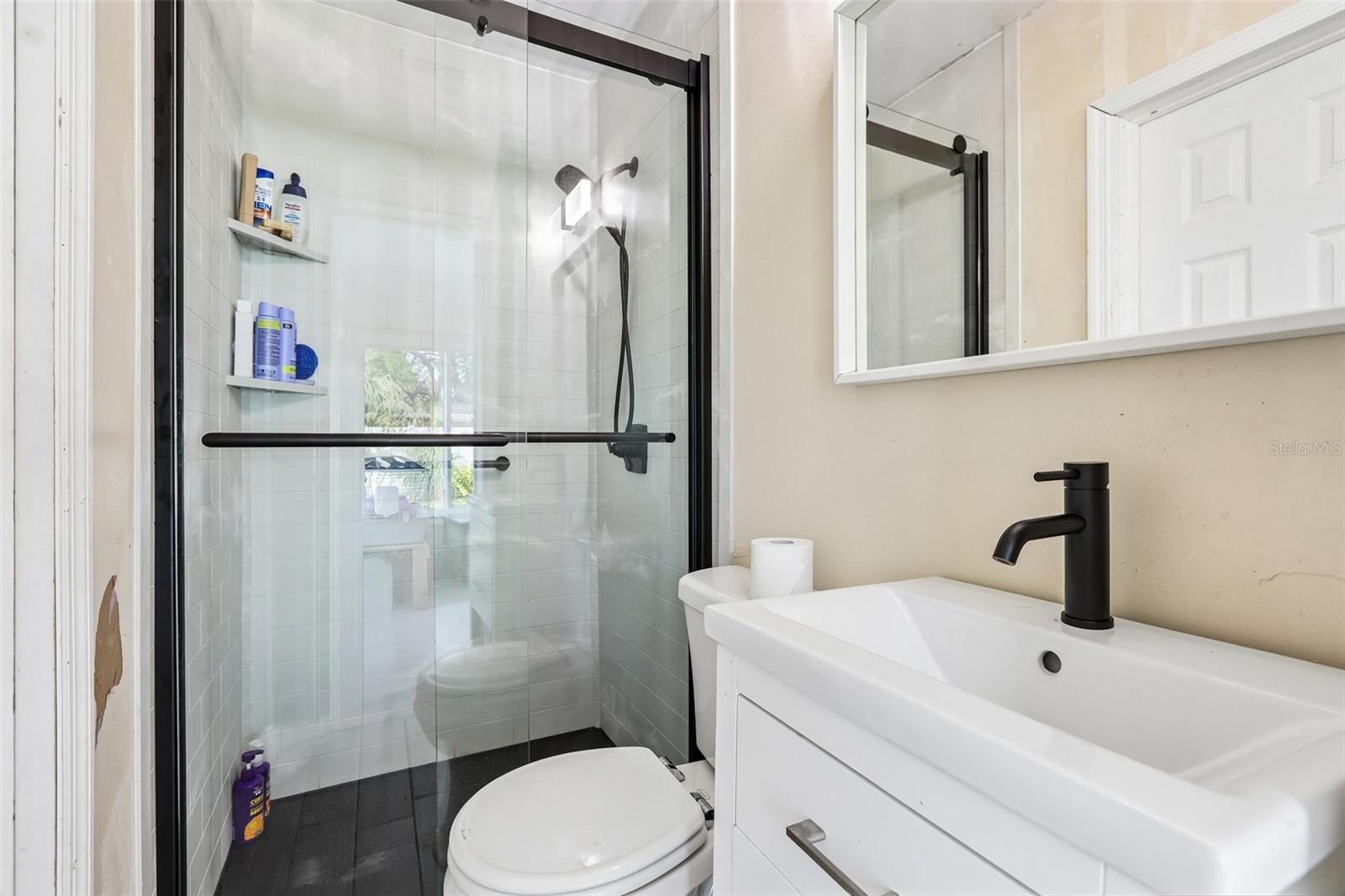 DUNEDIN MANOR 1ST ADD - Residential