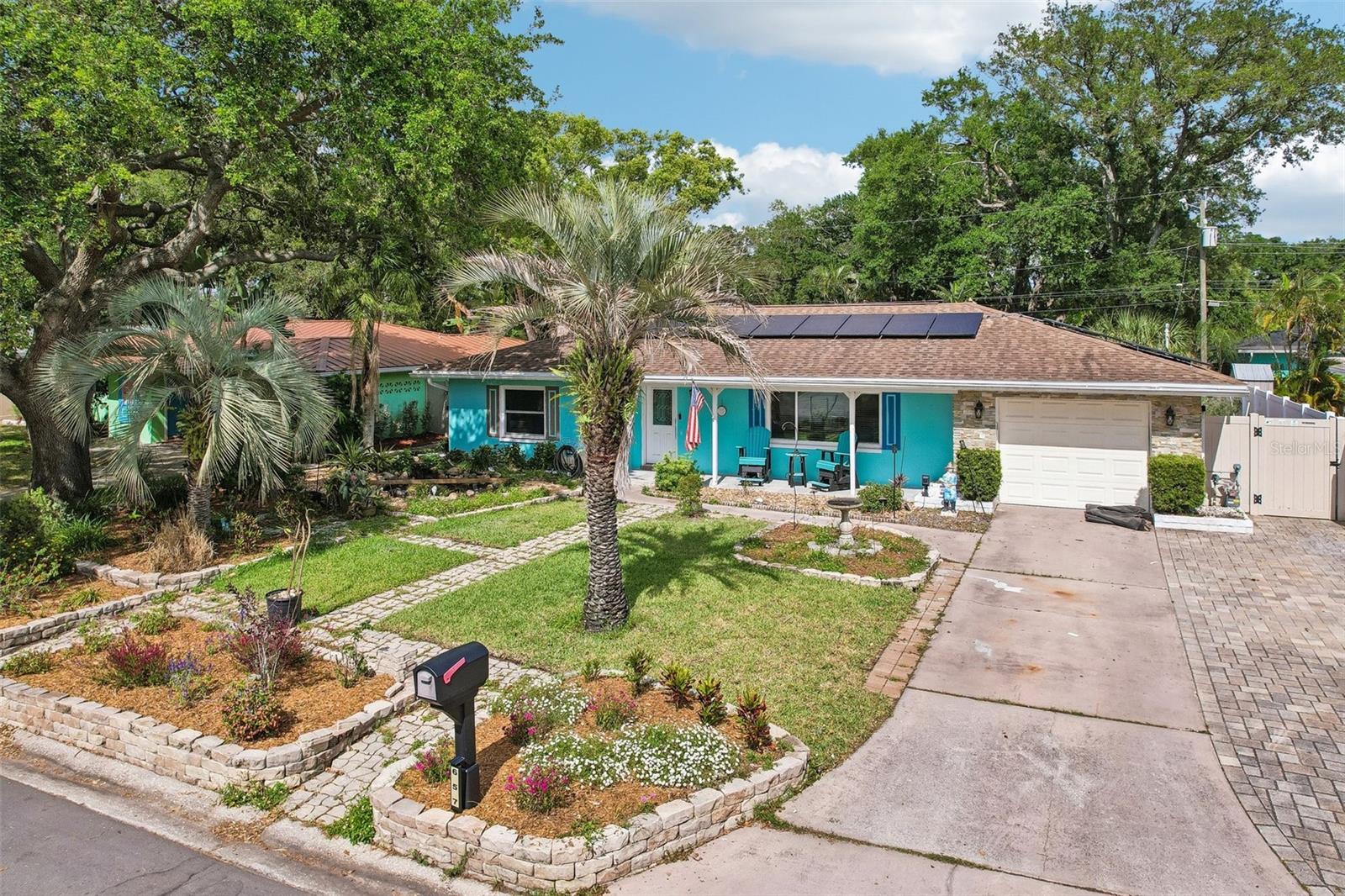 DUNEDIN MANOR 1ST ADD - Residential