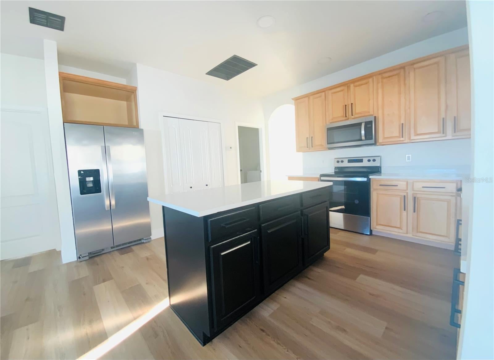 2109 WOODSEDGE DRIVE