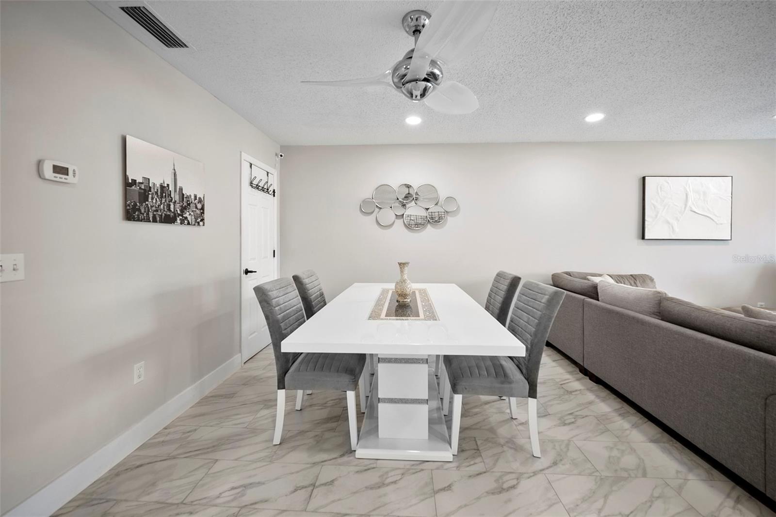 IMPERIAL COVE 6 - Residential