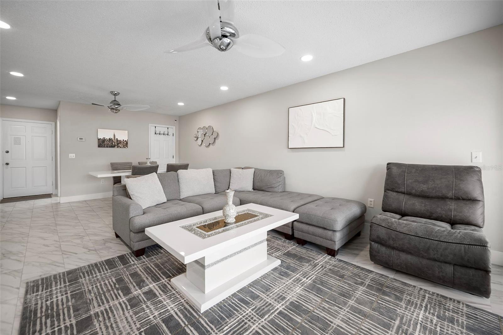 IMPERIAL COVE 6 - Residential