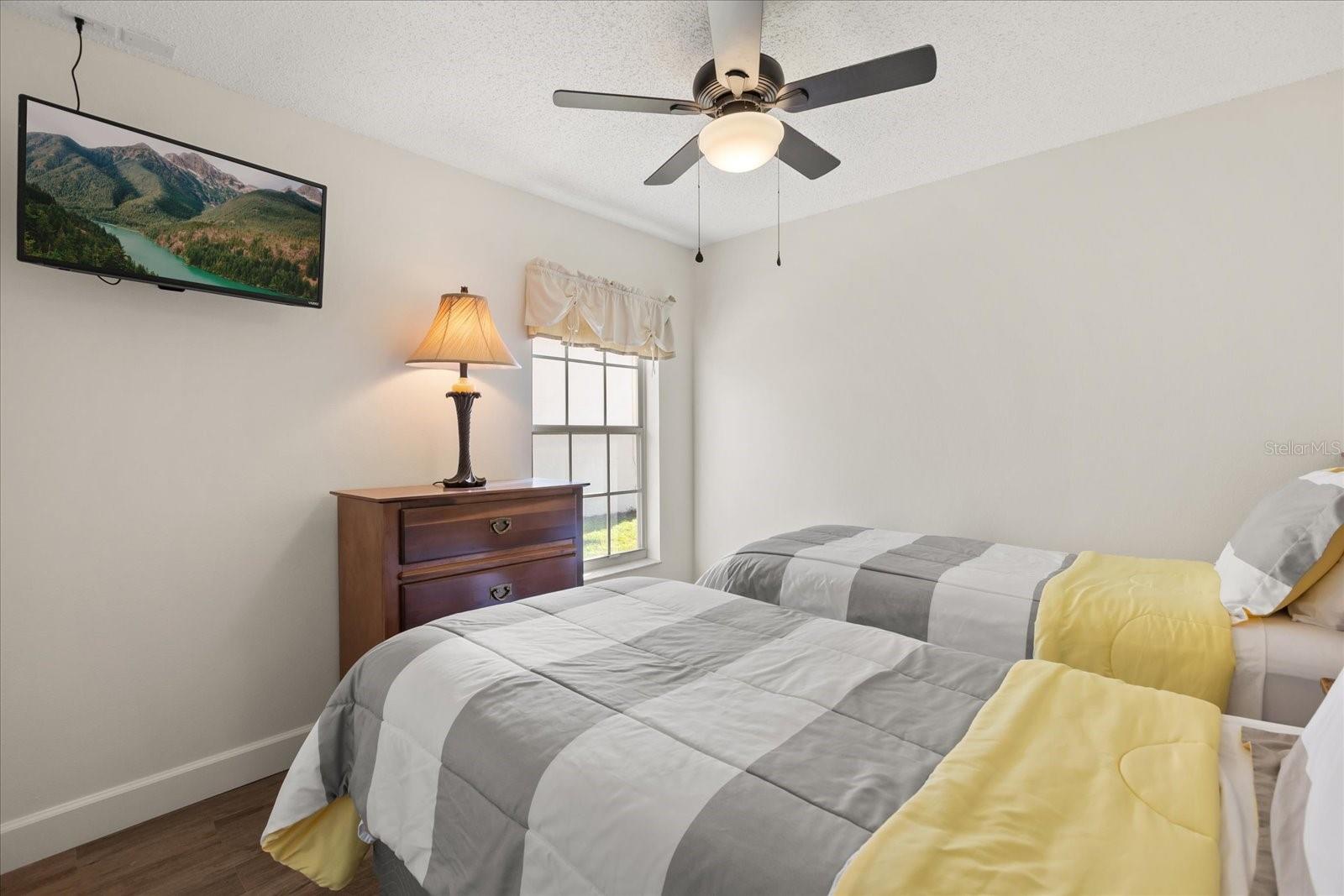 ROLLING HILLS ESTATES UNIT 1 AT FORMOSA GARDENS - Residential