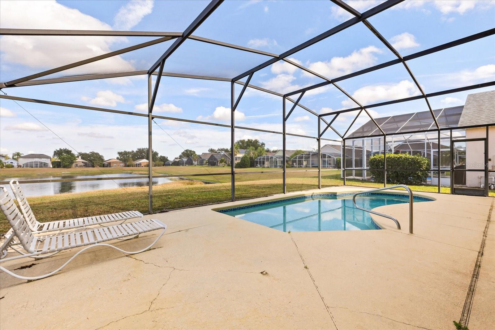 ROLLING HILLS ESTATES UNIT 1 AT FORMOSA GARDENS - Residential