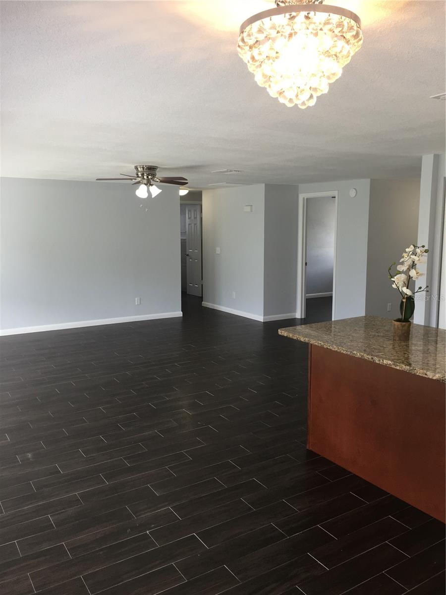 TOWNN COUNTRY PARK UN 32 - Residential Lease