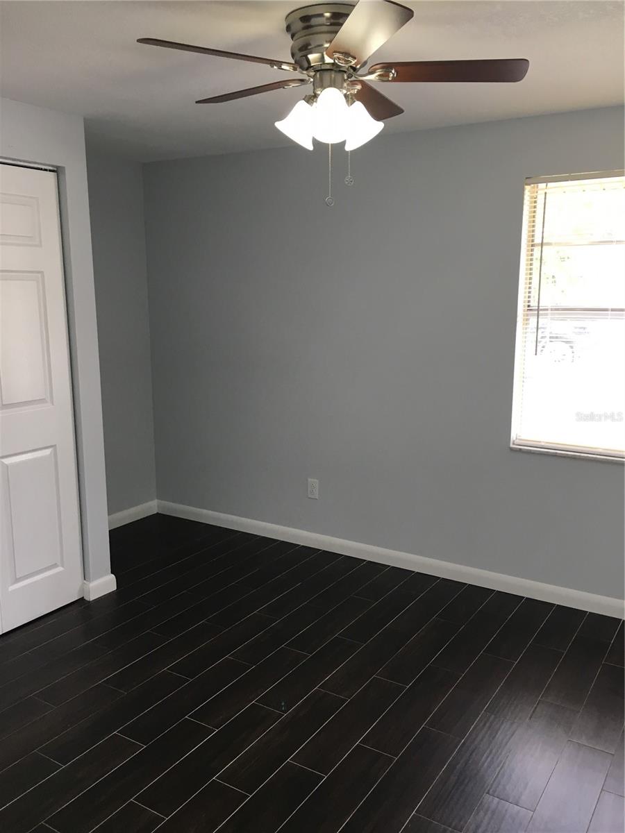 TOWNN COUNTRY PARK UN 32 - Residential Lease