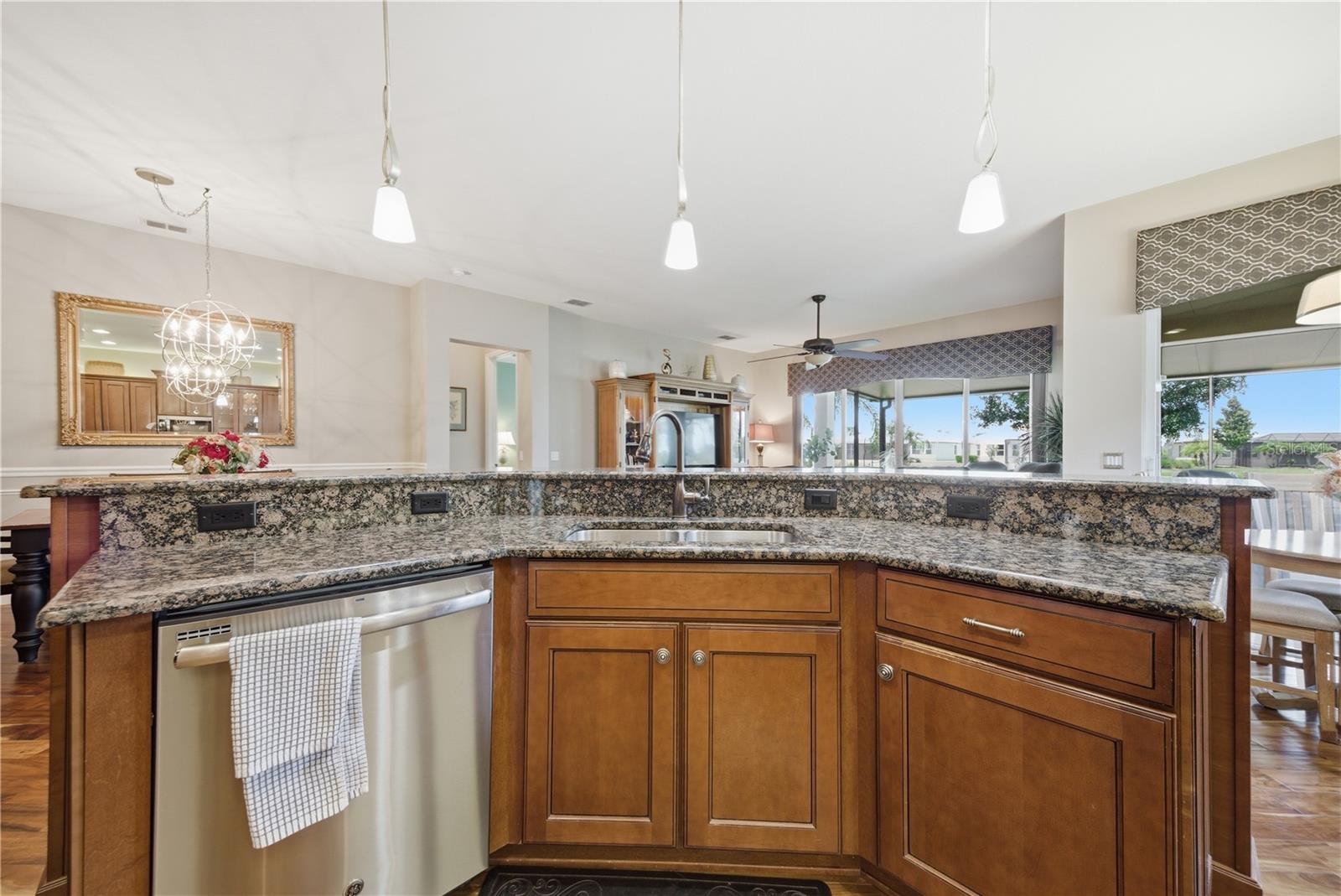 VALENCIA LAKES TR J PH 1 - Residential