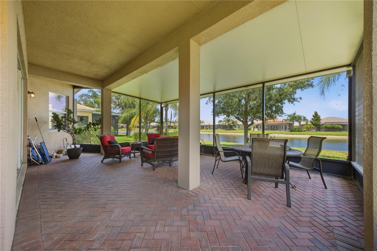 VALENCIA LAKES TR J PH 1 - Residential