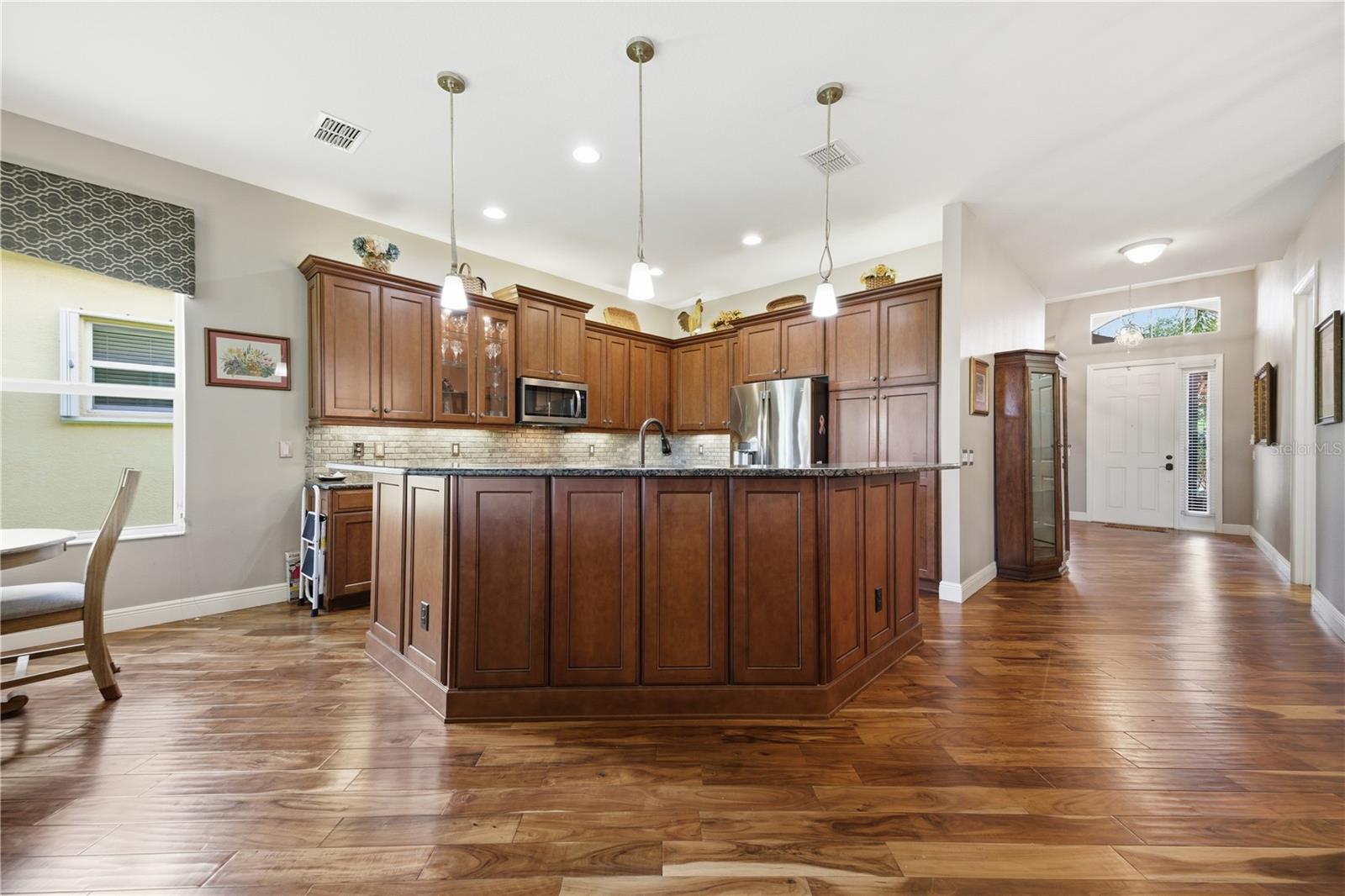 VALENCIA LAKES TR J PH 1 - Residential