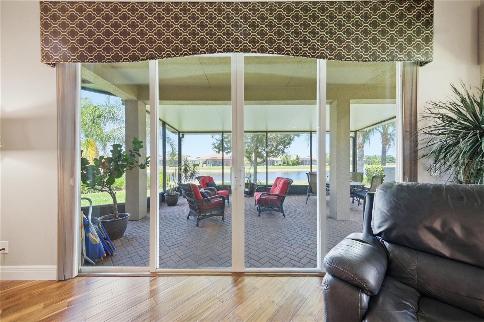 VALENCIA LAKES TR J PH 1 - Residential