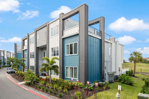 Photo of 7740 Sandy Ridge Drive #227, Reunion, FL 34747 (MLS # O6444302)