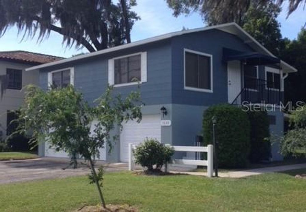 Photo of 1028 Lake Weldona Drive, Orlando, FL 32806 (MLS # O6365313)