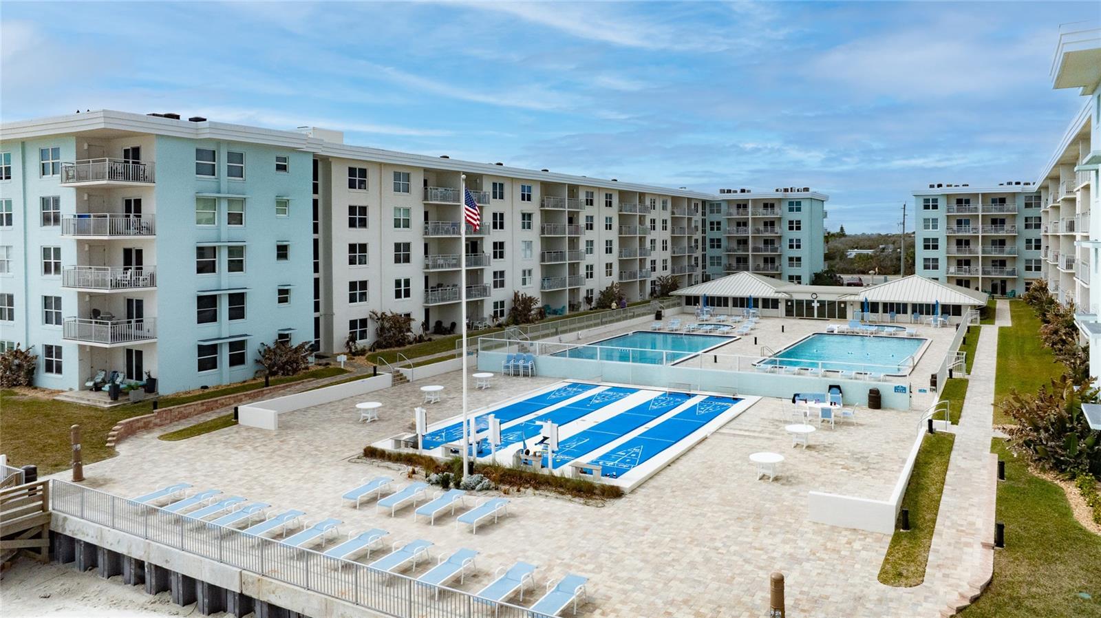 SEA COAST GARDENS 02 CONDO - Residential