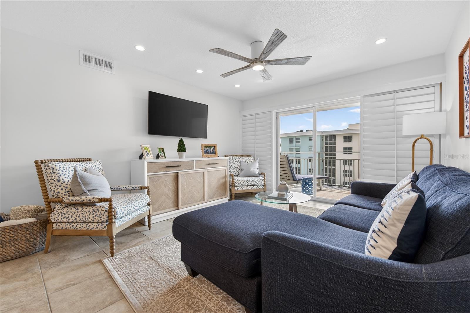 SEA COAST GARDENS 02 CONDO - Residential