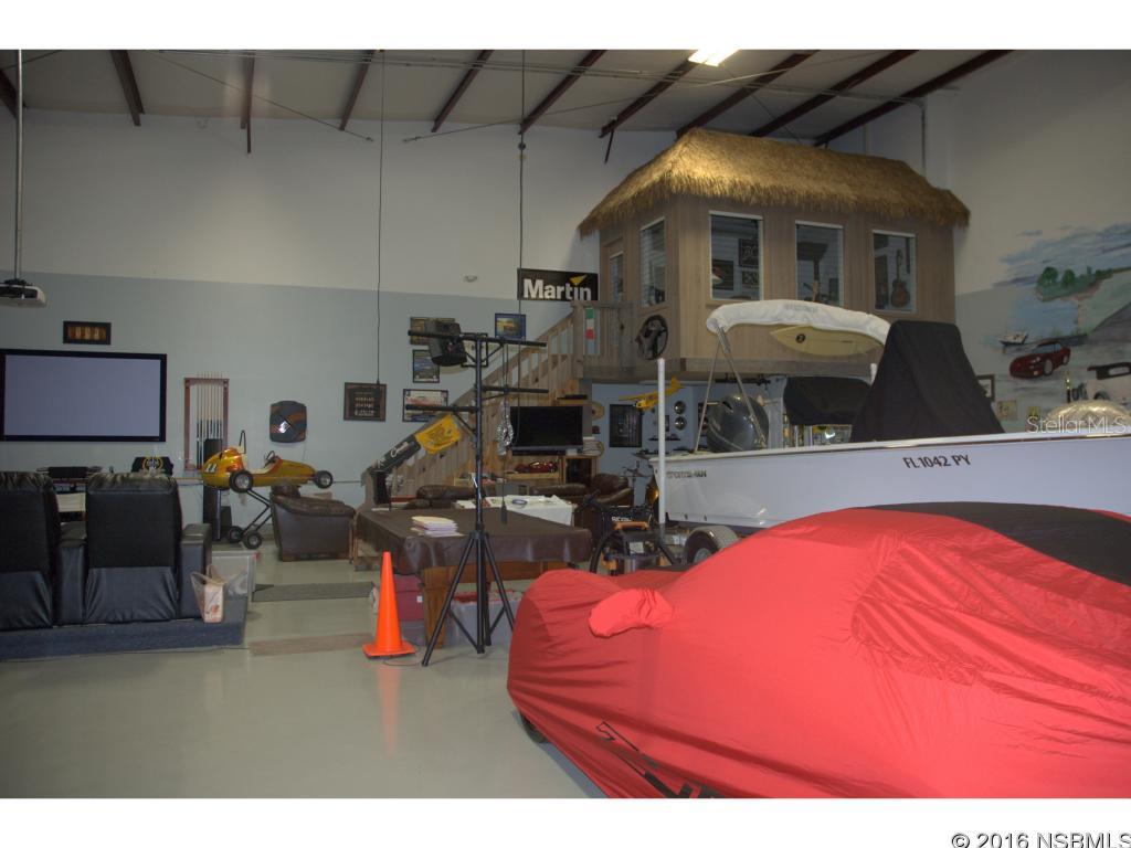In-Flight Hangar Condo - Commercial Sale