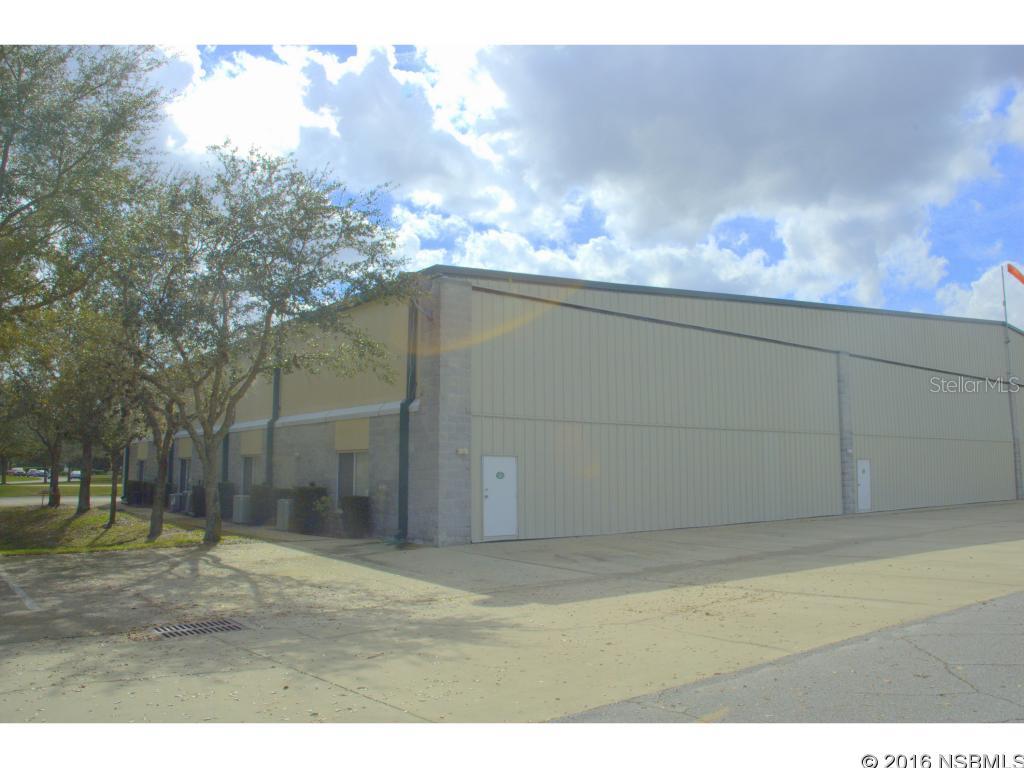 In-Flight Hangar Condo - Commercial Sale