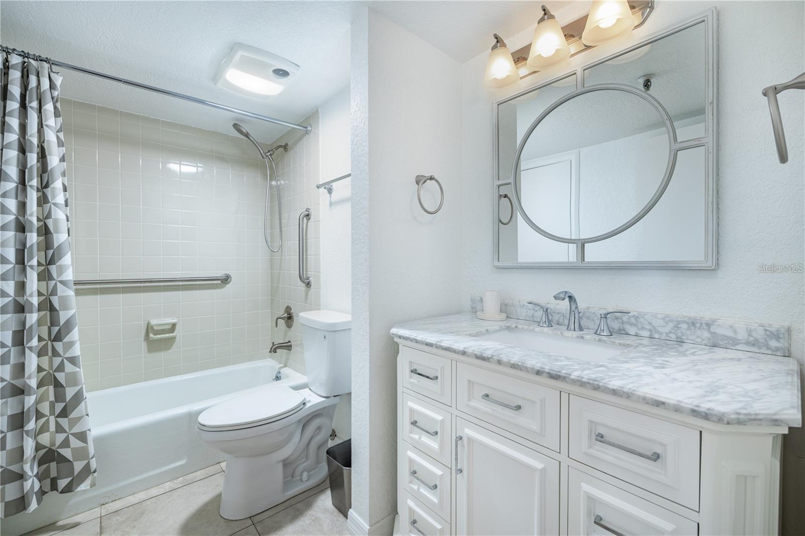 PELICAN BAY YACHT CLUB CONDO BLDG A - Residential Lease