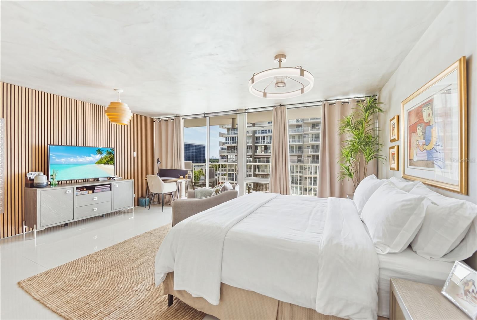 5859 CORAL BEACH TOWERS 718
