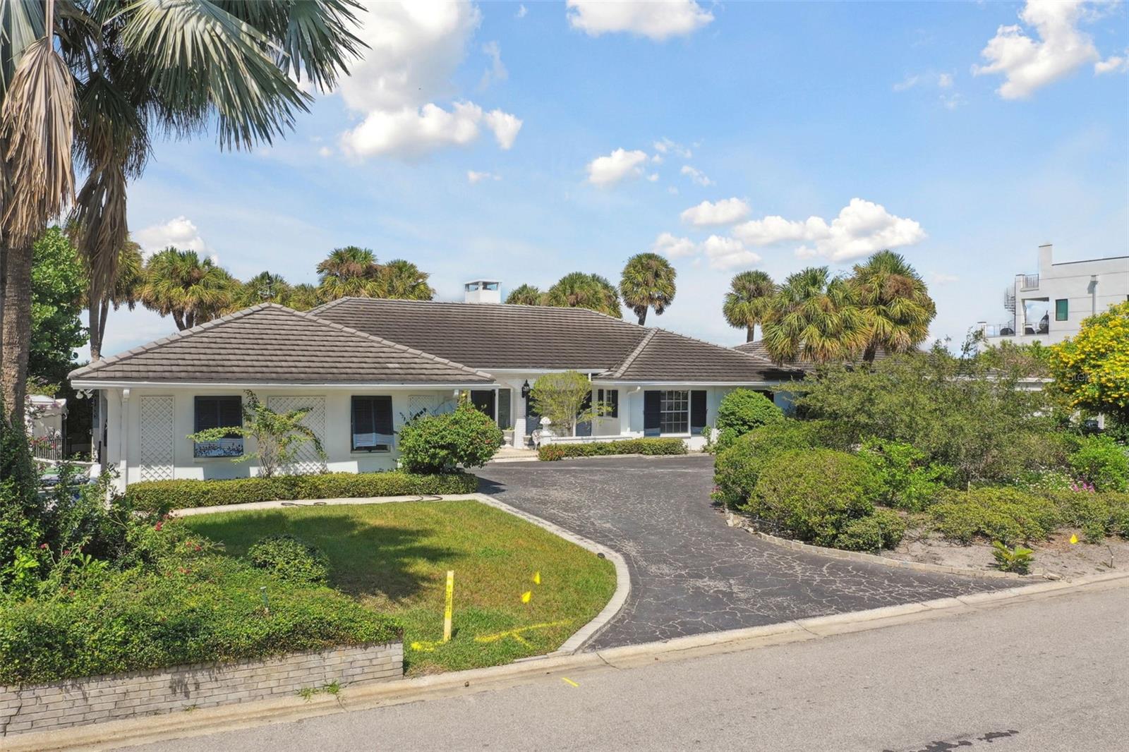 CAROL SHORES - Residential
