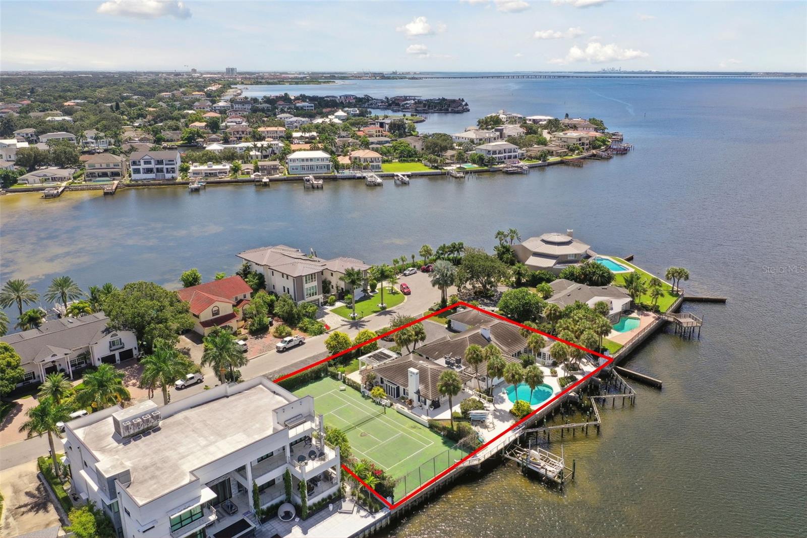 CAROL SHORES - Residential