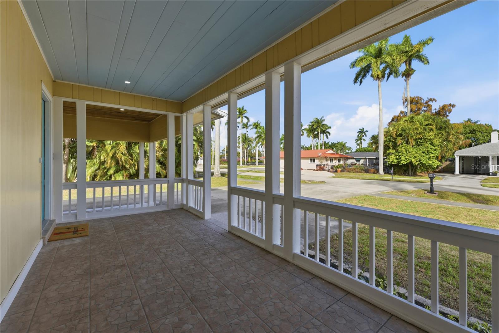 1420 MARAVILLA AVENUE