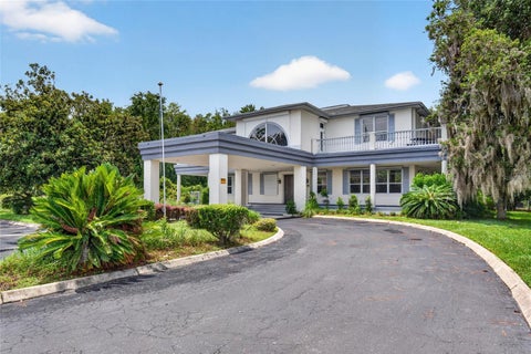 Photo of 268 S Suncoast Boulevard, Crystal River, FL 34429 (MLS # OM729724)