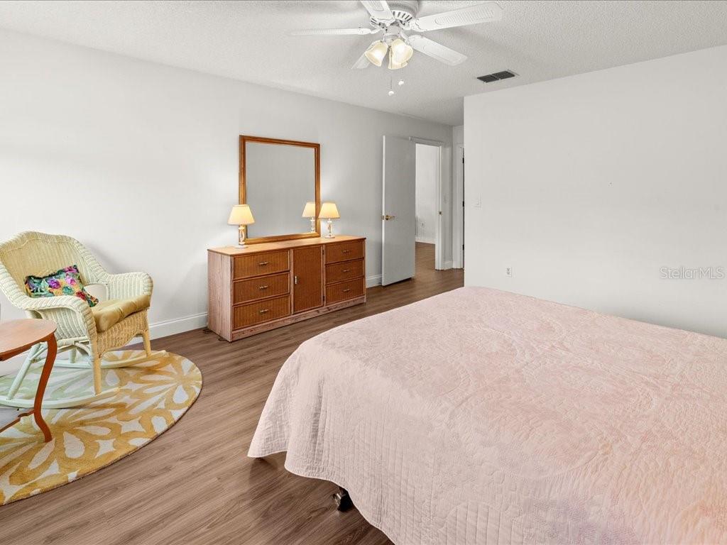 PARK FOREST - Residential