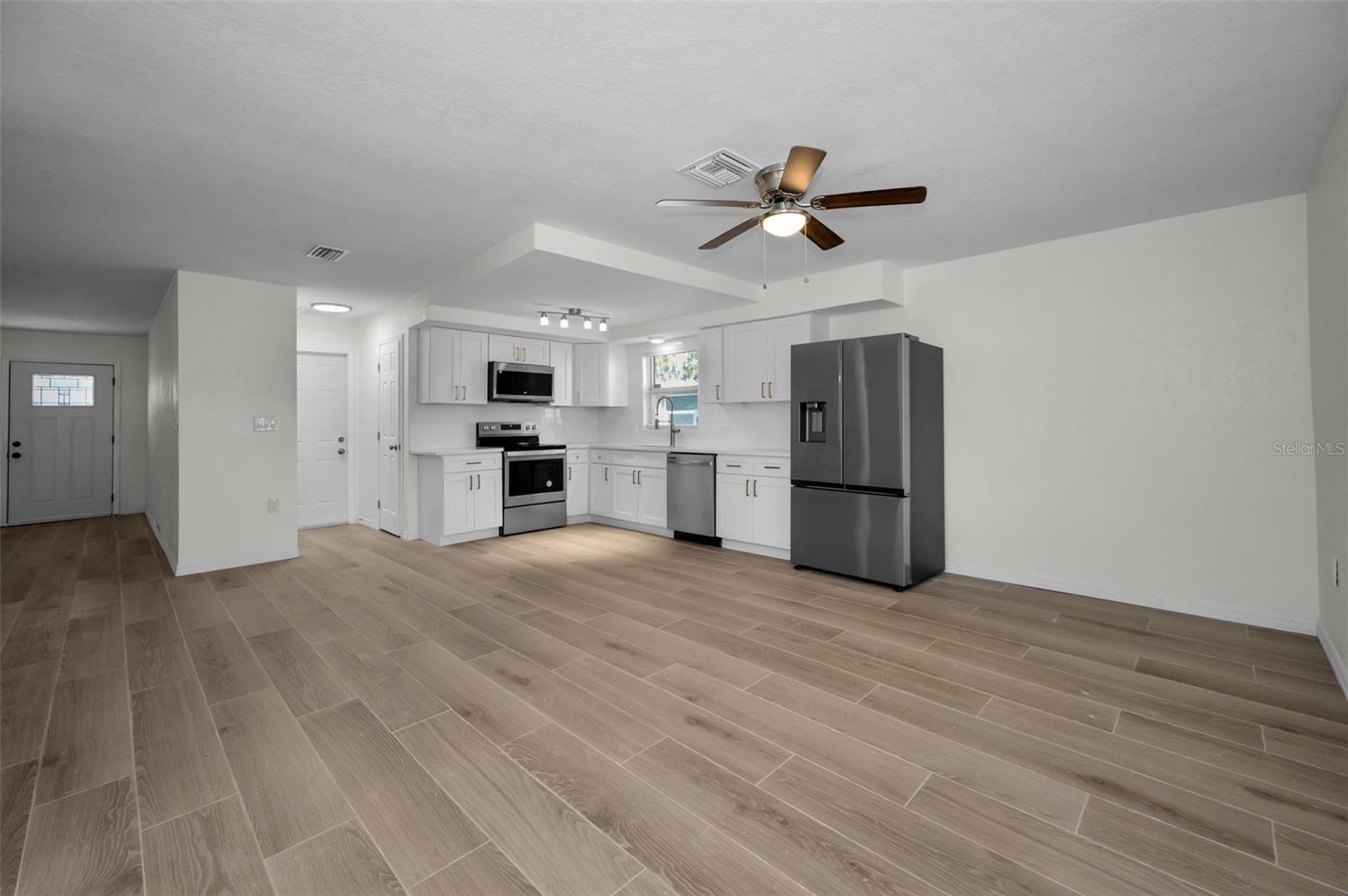 HUDSON BEACH ESTATES - Residential