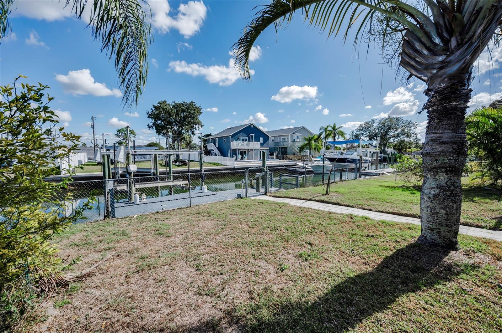 HUDSON BEACH ESTATES - Residential