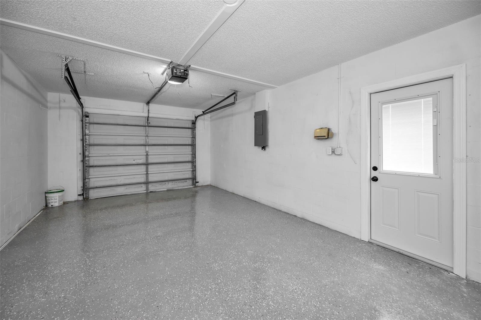 HUDSON BEACH ESTATES - Residential