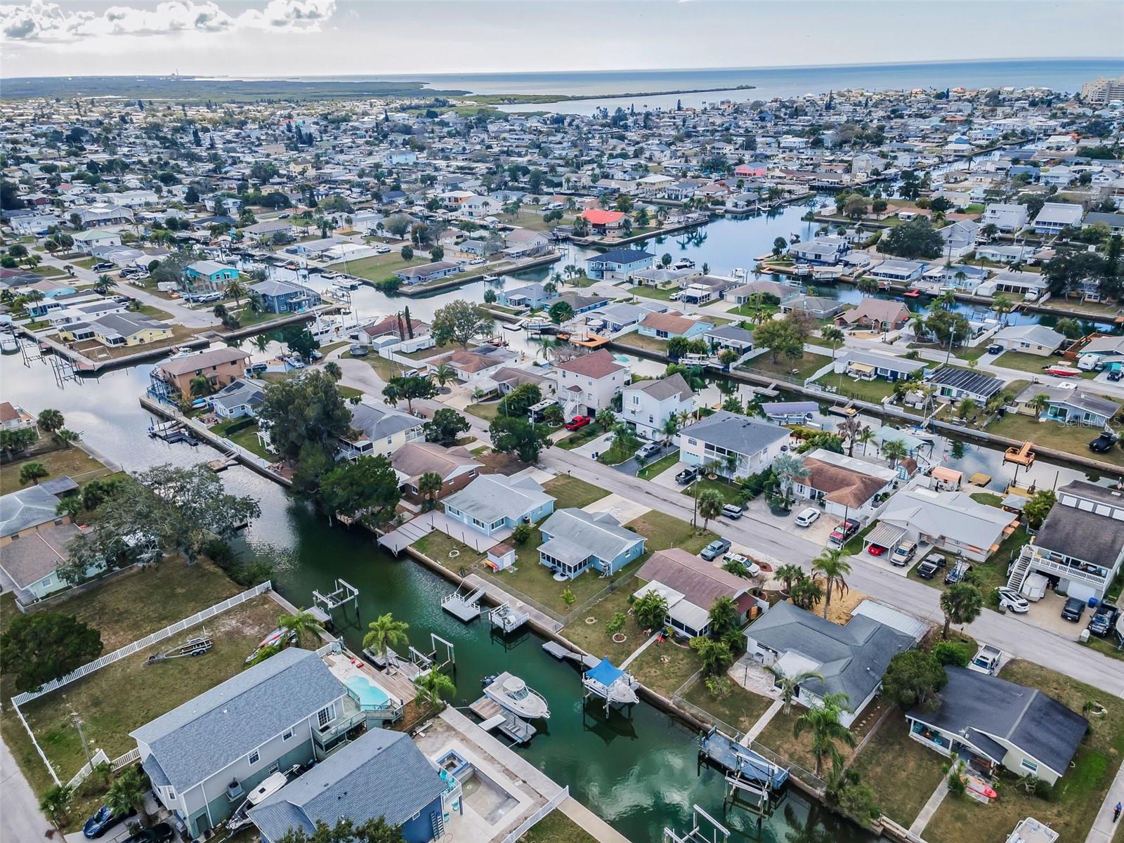 HUDSON BEACH ESTATES - Residential